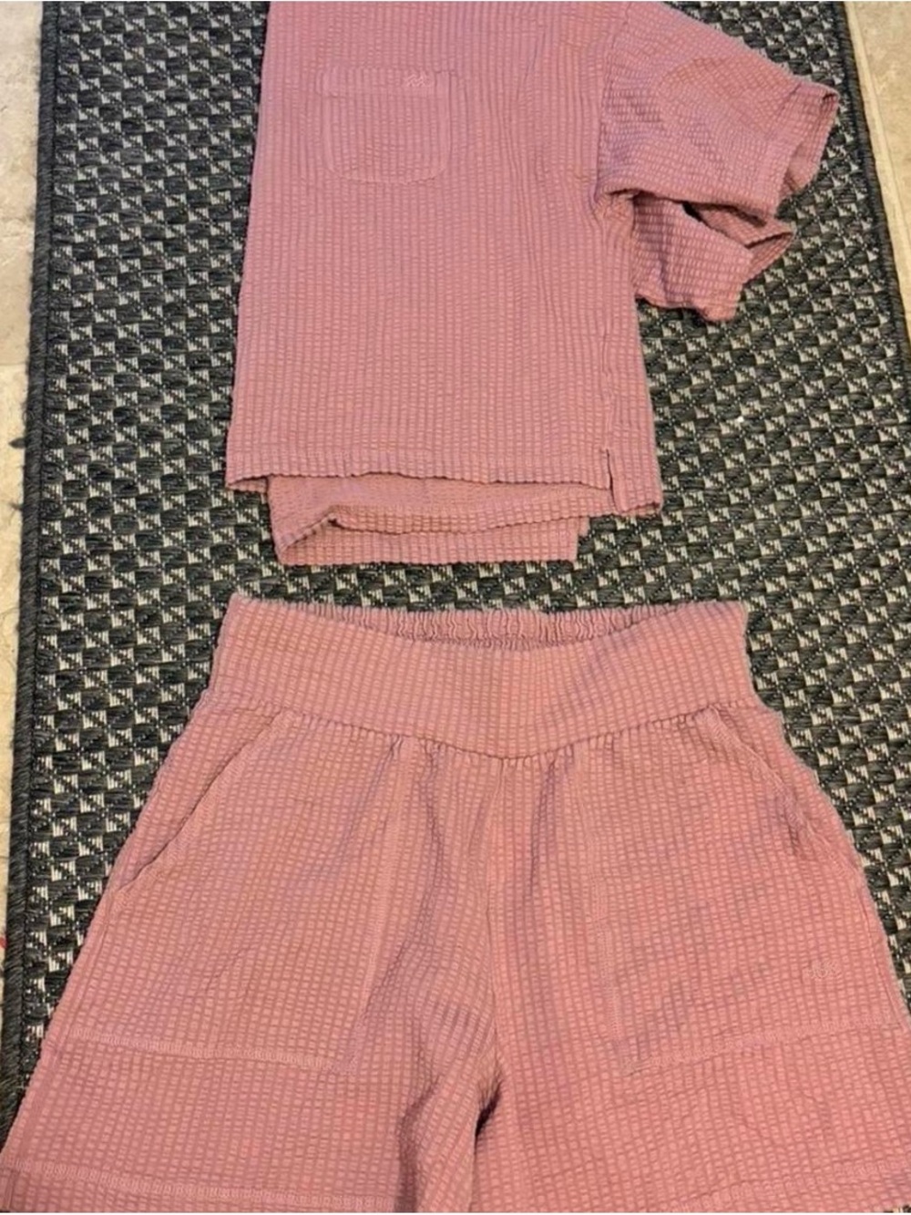 Billabong Dusty Rose Smocked Waist Shorts Set